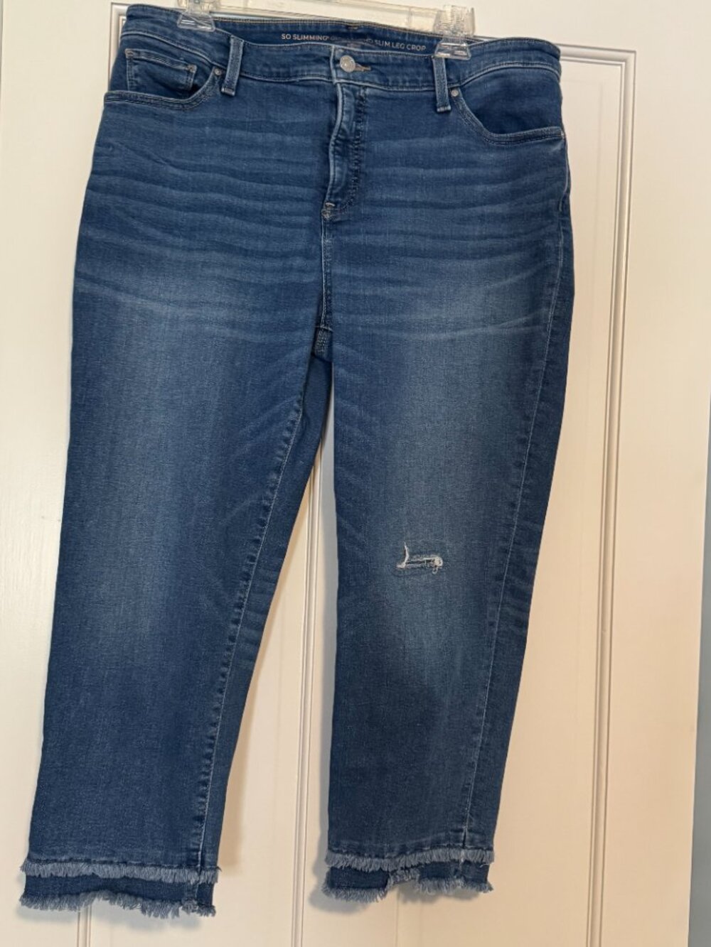 Chico's So Slimming Girlfriend Slim Leg Crop